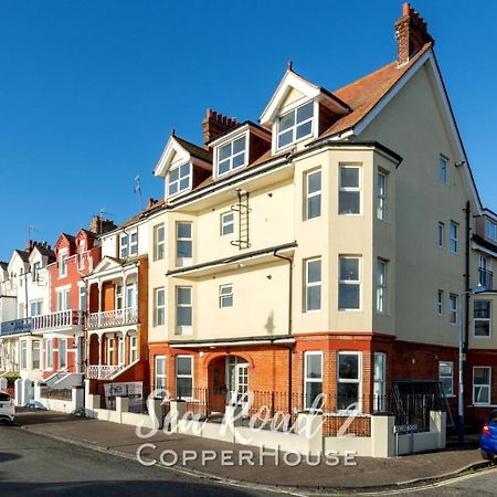 Beautiful Apartments On The Sea Front - Sea Road 2 Felixstowe Buitenkant foto