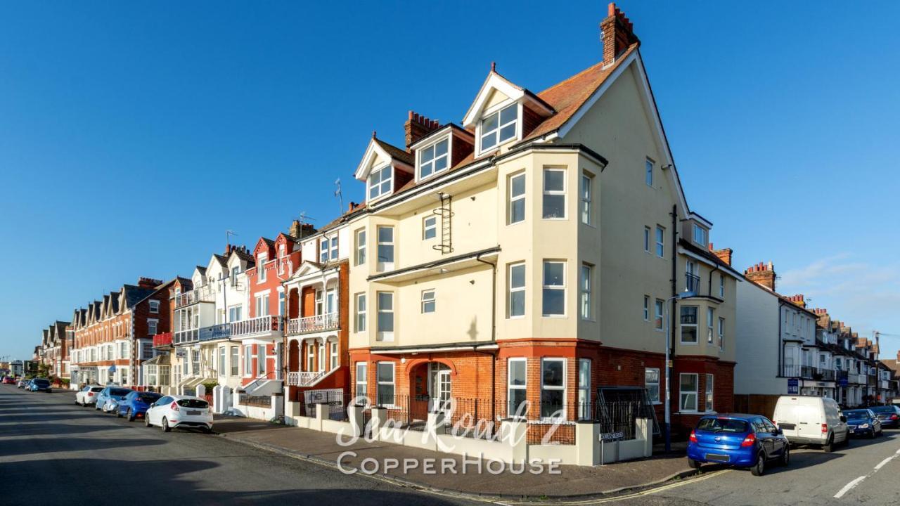Beautiful Apartments On The Sea Front - Sea Road 2 Felixstowe Buitenkant foto