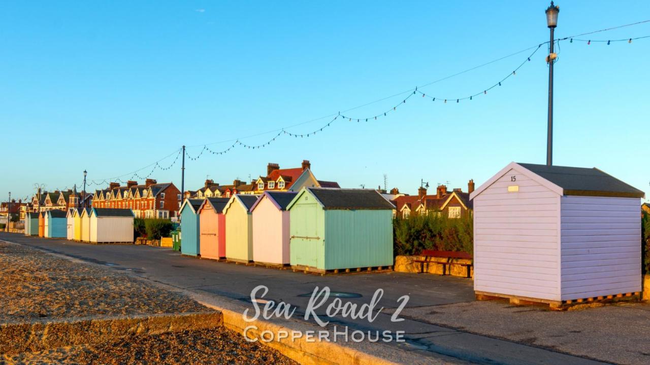 Beautiful Apartments On The Sea Front - Sea Road 2 Felixstowe Buitenkant foto
